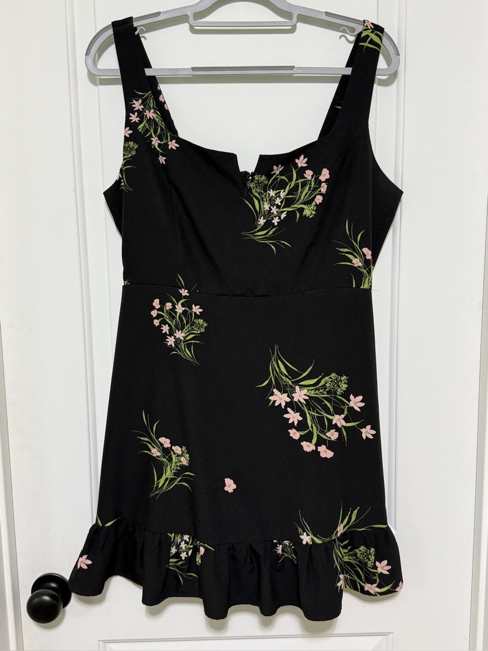 The Commons Lula V-Neck Ruffle Hem Dress